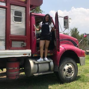 Meet your Posher, Celia